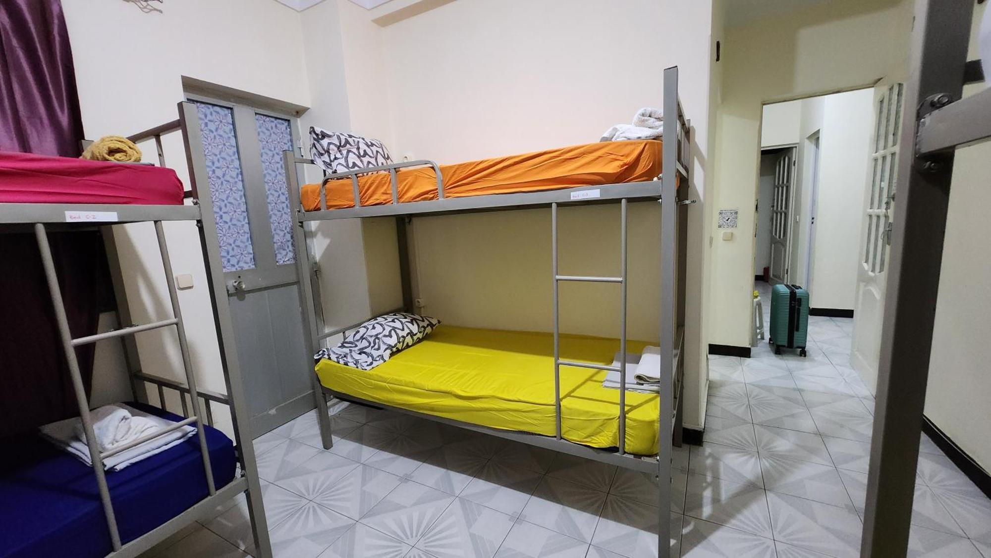No Cash Accepted-Meeting Point Hostel- Praia, Also In Tarrafal & Fogo Экстерьер фото
